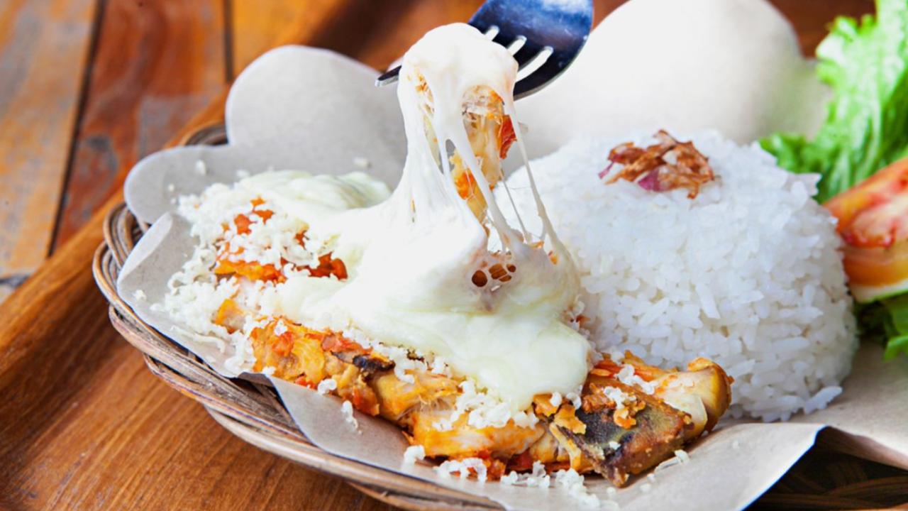 Ayam Geprek Mozzarella Lava Jadi Favorit Baru Saus Korean Fire Tambah Sensasi Ekstrem