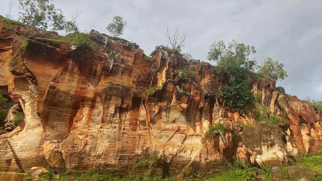 Menjelajah Pesona Bukit Batu Kapur Arosbaya – Bangkalan (1)