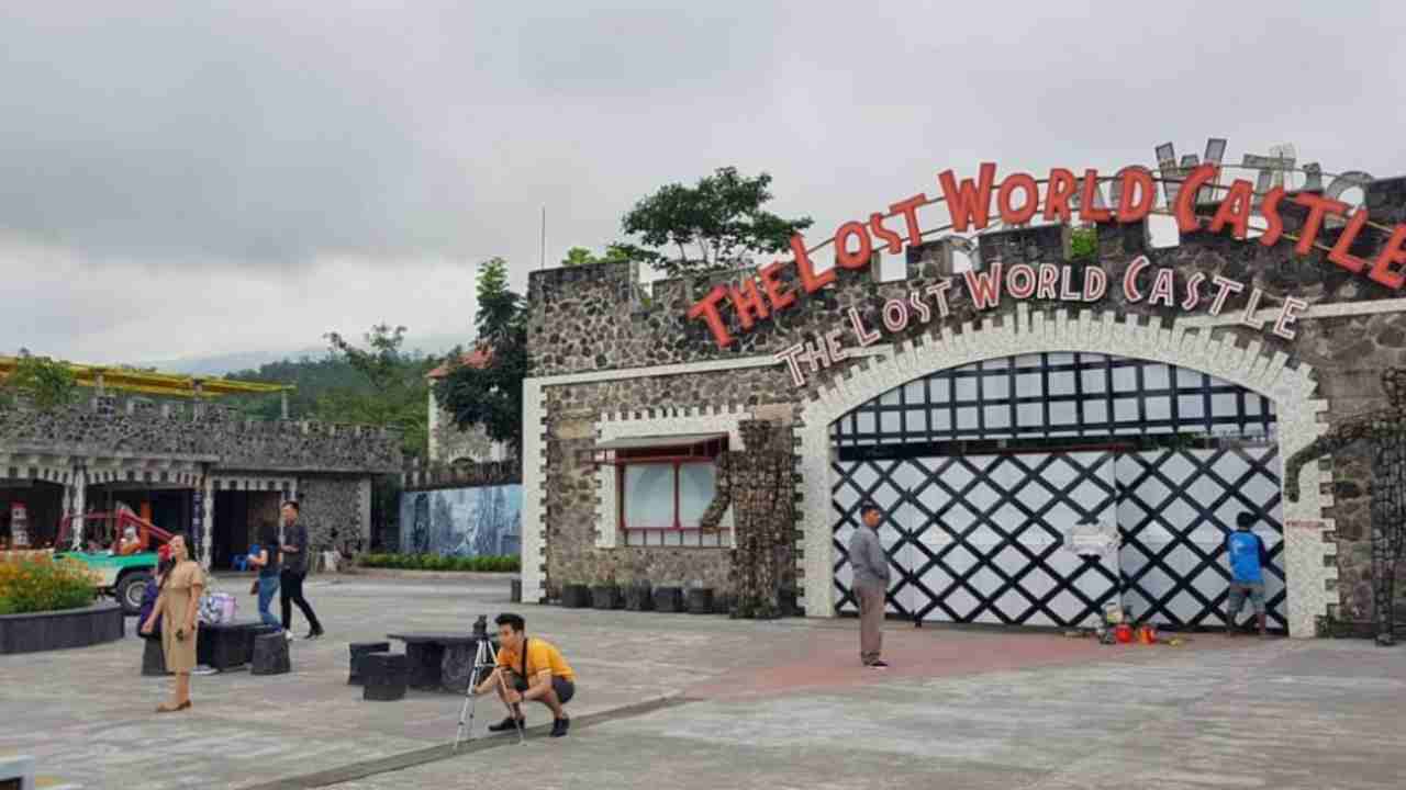 The Lost World Castle Wisata Unik di Lereng Merapi