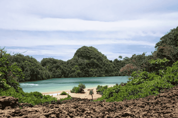 Menjaga kelestarian pulau