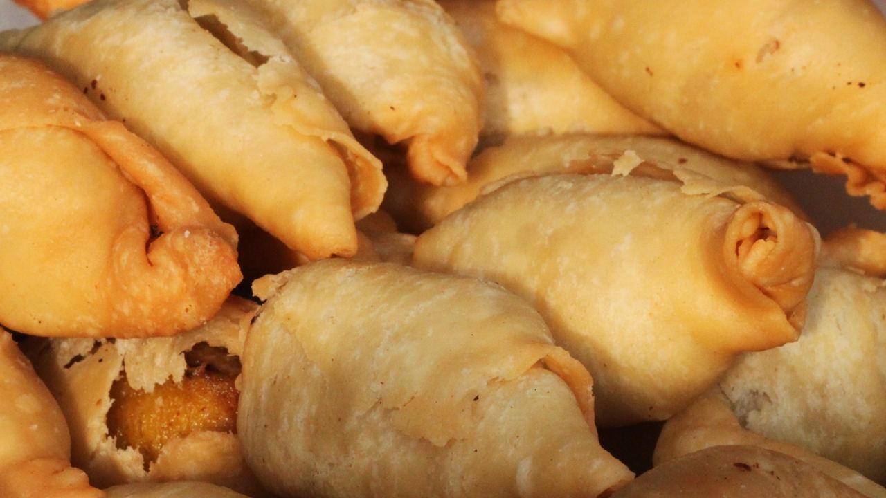 Bisnis Jajanan Molen Camilan Tradisional hingga Peluang Usaha