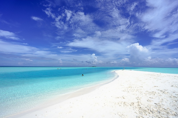 Keindahan Pantai Pasir Putih