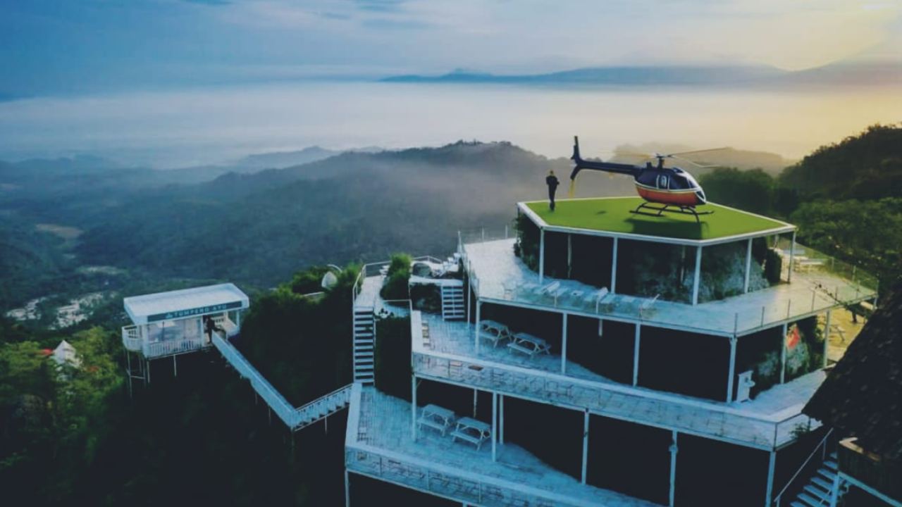 Tumpeng Menoreh, Wisata Alam Hits dengan Pesona Panorama
