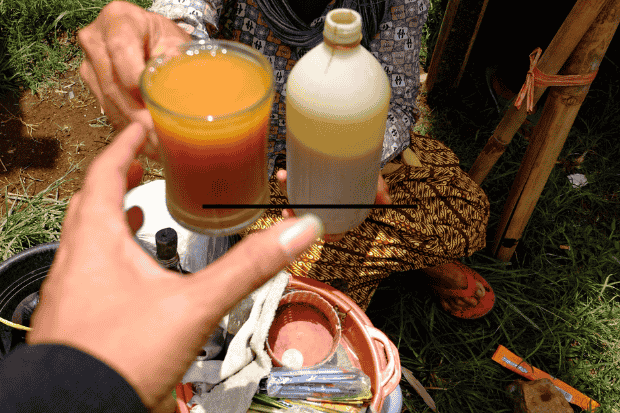 Perjuangan dari Gerobak Jamu