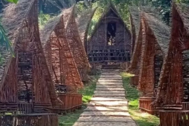 Spot Foto Hits Seribu Batu Songgo Langit