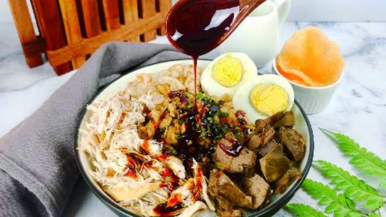 Bubur Ayam Bangkong Semarang Primadona Kuliner Legendaris