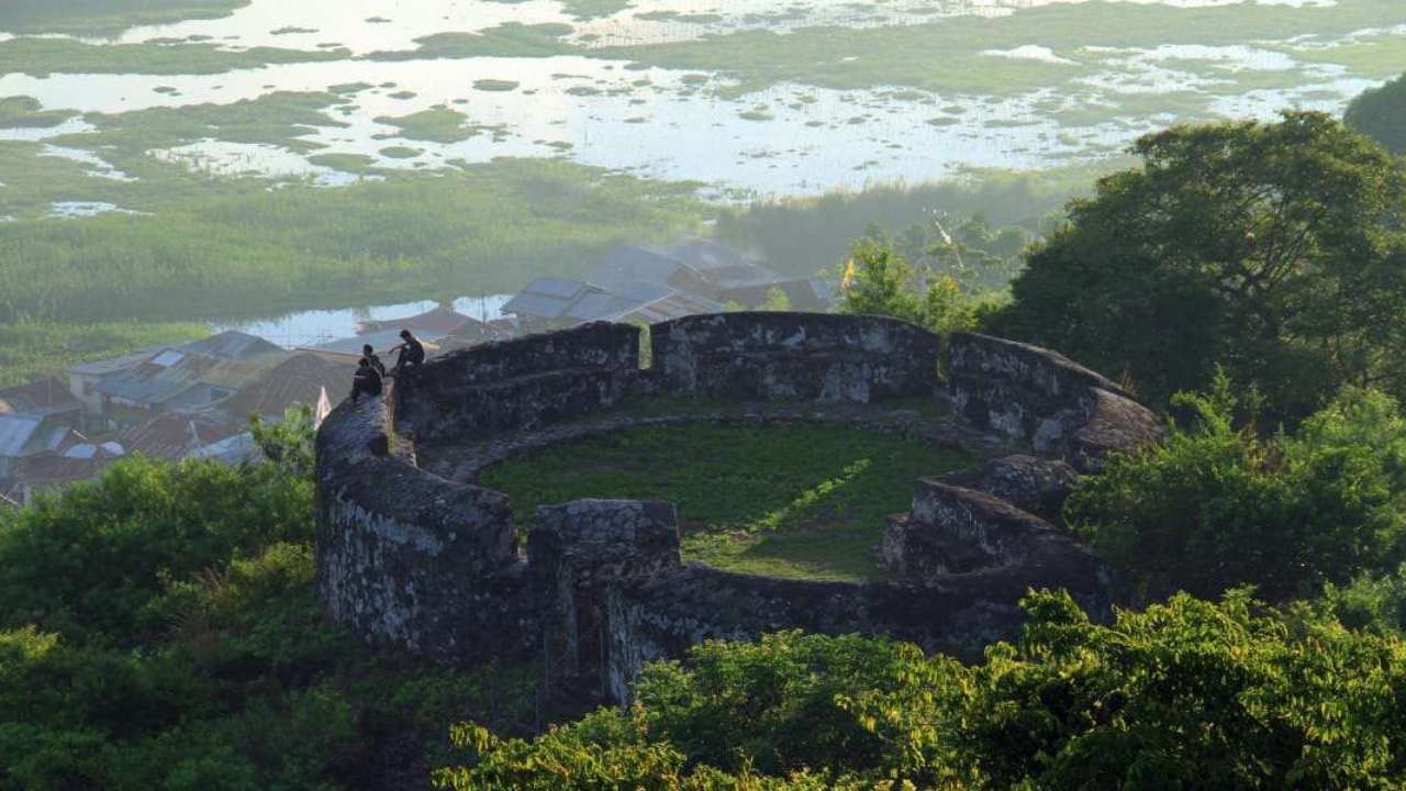 Benteng Otanaha Gorontalo Menjadi Daya Tarik Wisata