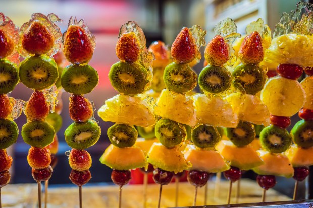 Tanghulu Buah Kekinian