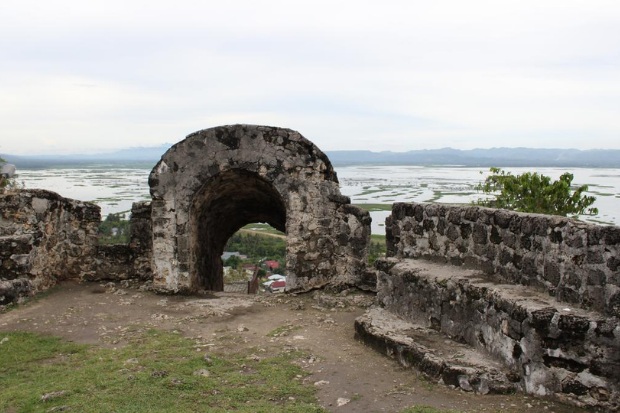 Wisata Sejarah Benteng Otanaha
