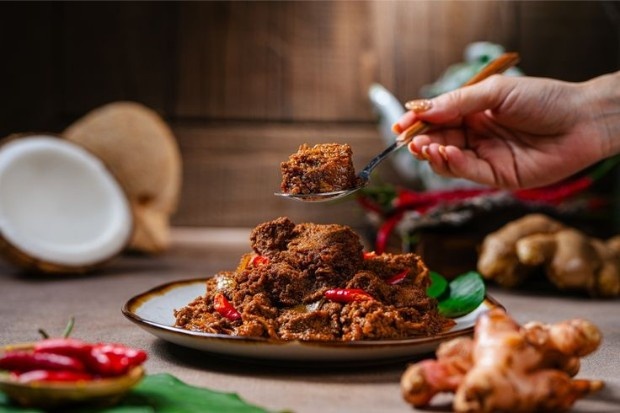 rendang sebagai makanan khas indonesia yang sudah dikenal dan disukai di berbagai negara