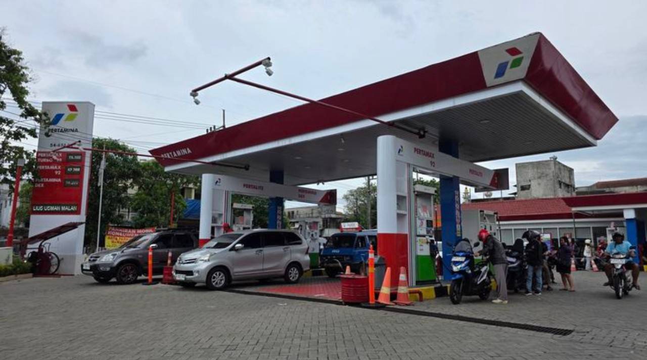 kenaikan harga bbm membuat masyarakat resah dan berdampak pada kebutuhan sehari hari
