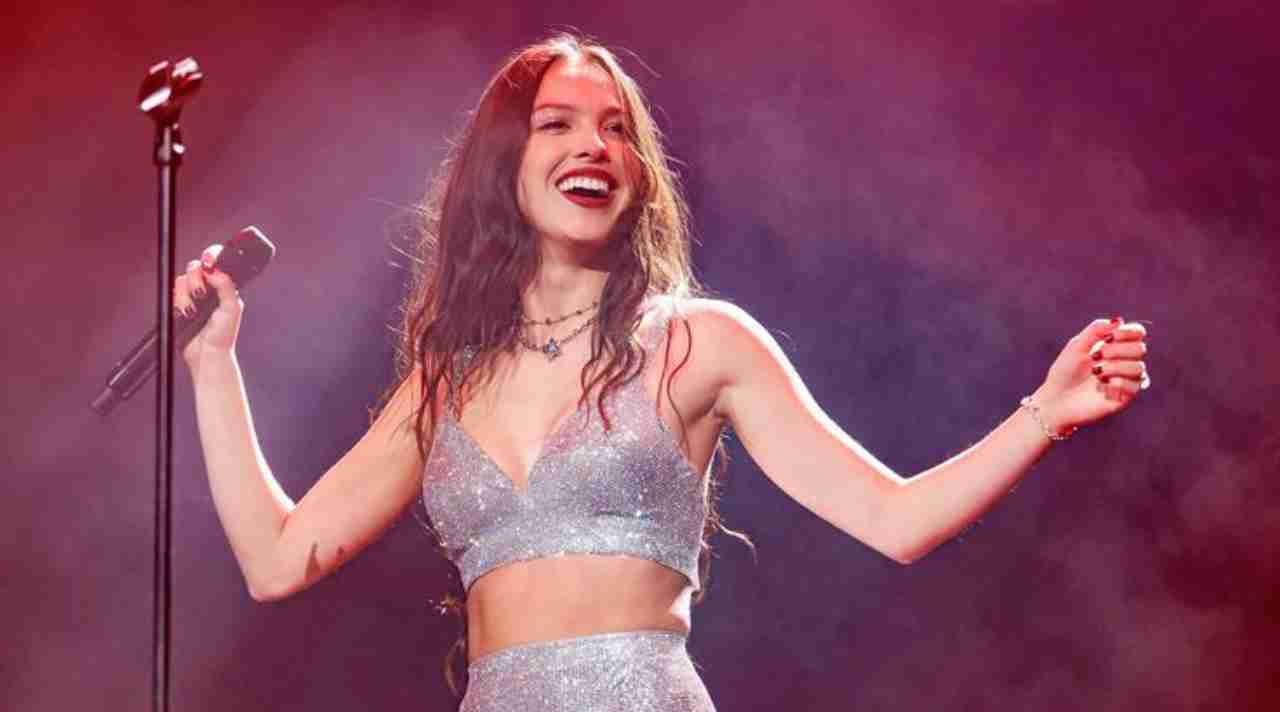 Olivia Rodrigo dan Lagu Traitor yang Sukses Menarik Perhatian